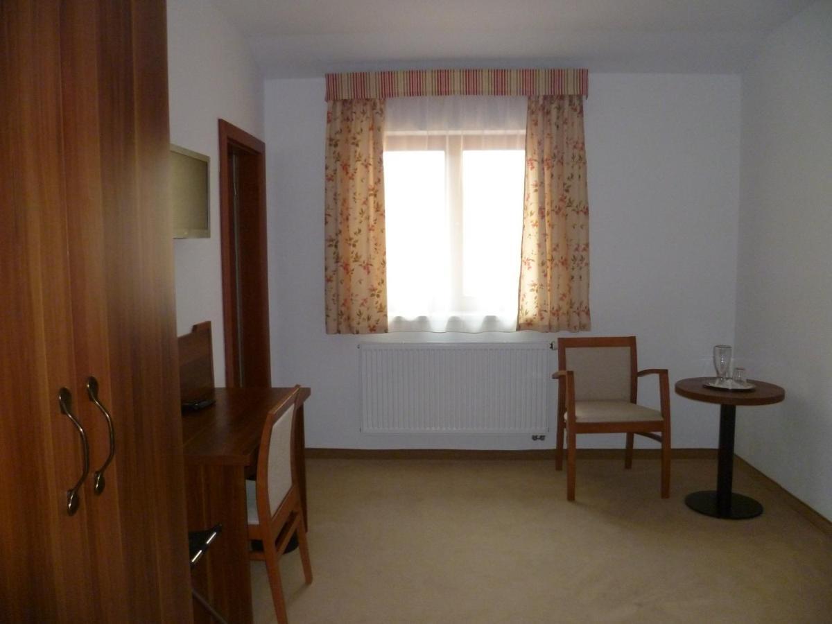 Hostinec U Hubalku Kostelec nad Orlici Bagian luar foto
