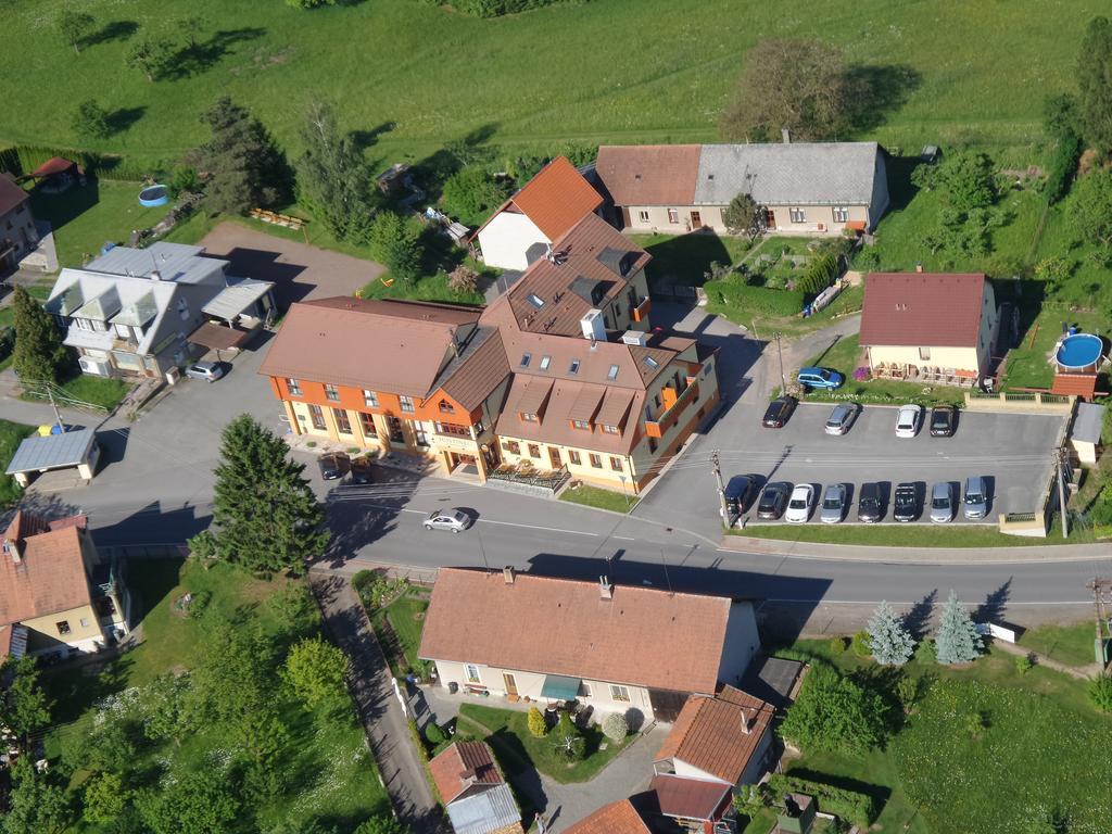 Hostinec U Hubalku Kostelec nad Orlici Bagian luar foto